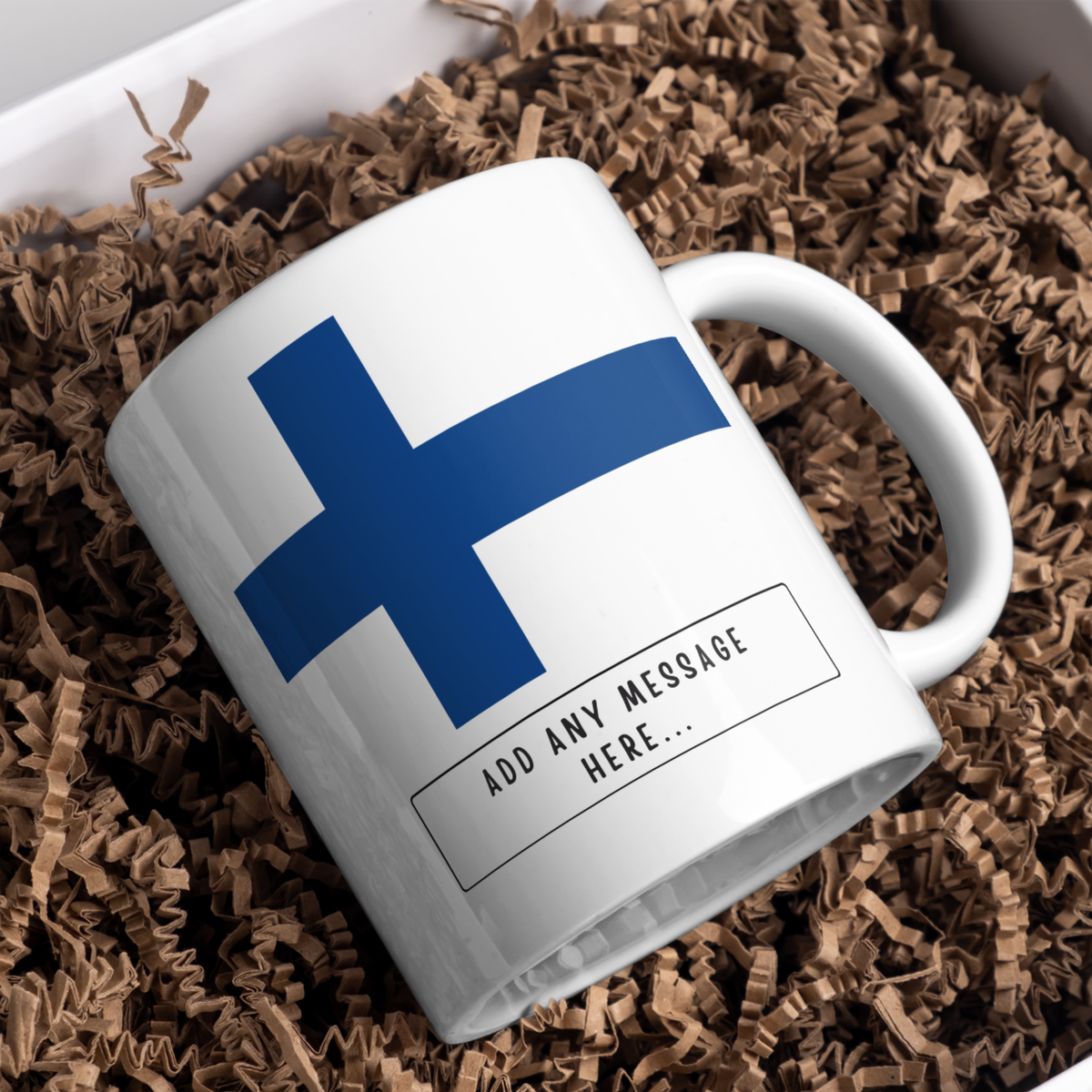 Personalised Finland flag mug – gift presentation on paper packing