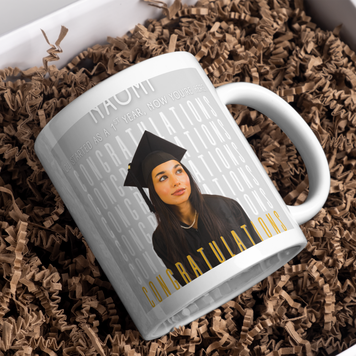 Graduation Photo Mug – gift presentation on paper packing
