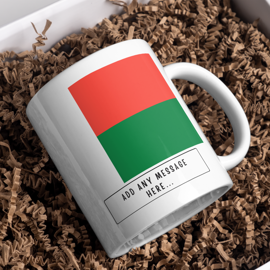 Personalised Madagascar flag mug – gift presentation on paper packing