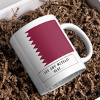 Personalised Qatar flag mug – gift presentation on paper packing